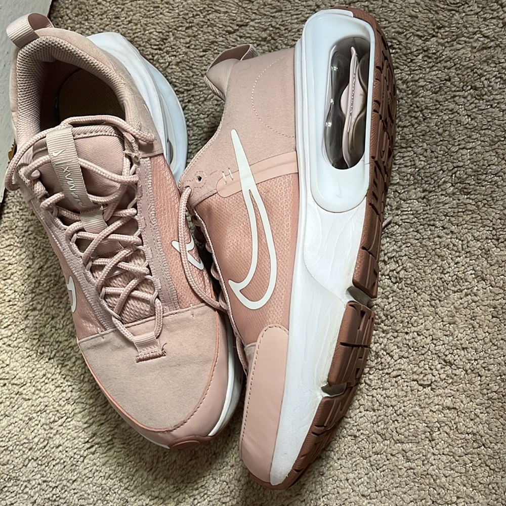 Nike Air Max Intrlk Women's Size 10 Pink White Gym Athletic Shoes DQ2904 600